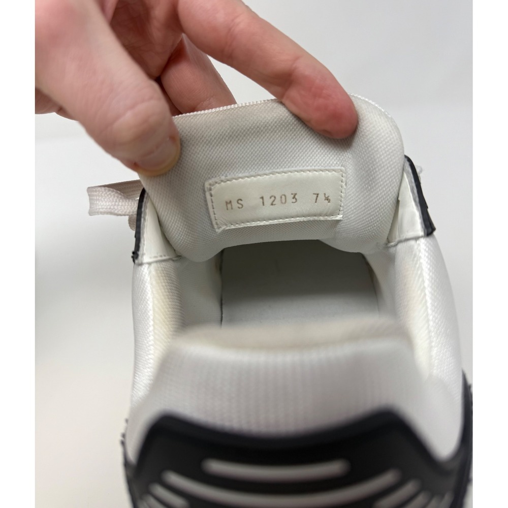 Louis Vuitton Trainer Sneaker Black/White Size 7.5 LV Fits 9 US - Picture 7 of 9
